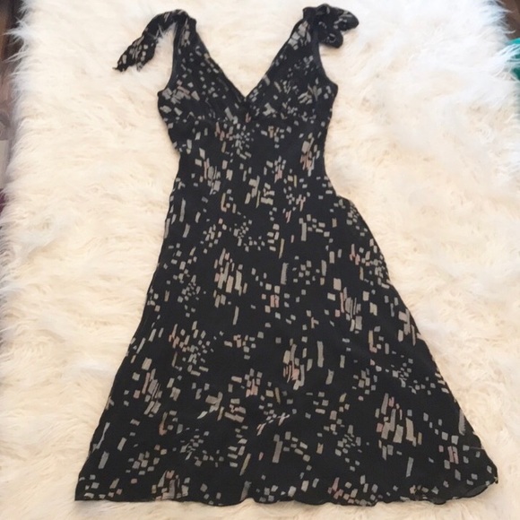 BCBGMaxAzria Dresses & Skirts - BCBGMAXAZRIA BLACK SILK DRESS